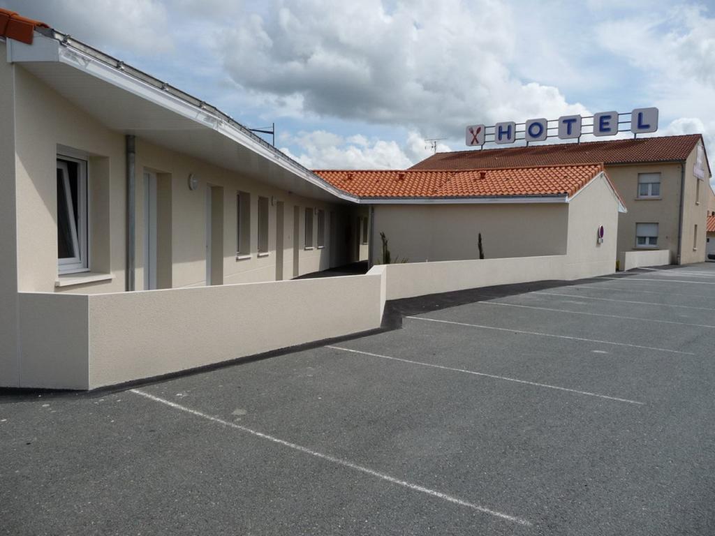 La Godiniere Otel Cholet Dış mekan fotoğraf