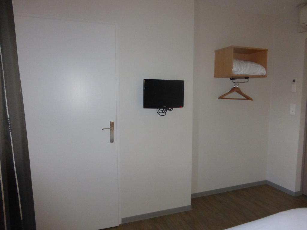 La Godiniere Otel Cholet Dış mekan fotoğraf